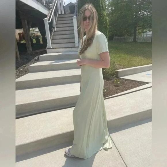 Vintage 1990s Satin Formal Maxi Dress – Light Green, Keyhole & Jewel Clasp, Size - Picture 8 of 10